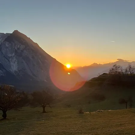 아파트 Alpine - Mountain Views & Outdoor Paradise